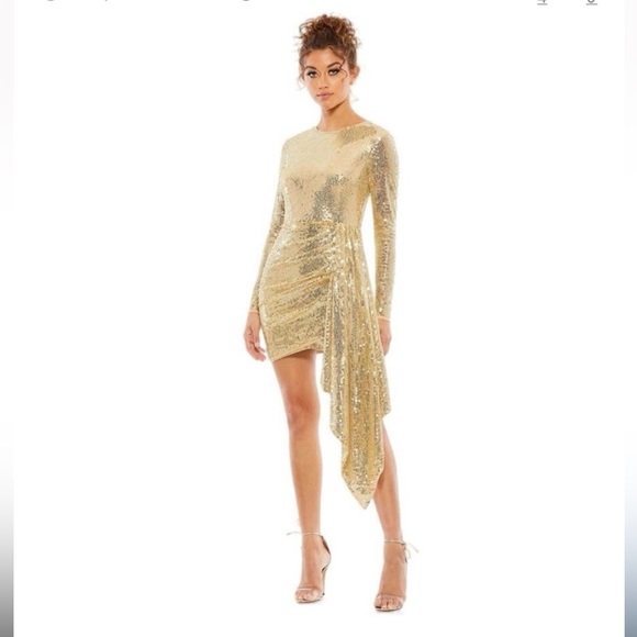 Mac Duggal Dresses & Skirts - Mac Duggal Gold Sequin Mini Dress Sexy Size 2 (XS) NWT Drape Skirt Fitted Sequin